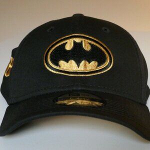 Batman 1989 DC Comics SPECIAL EDITION 9Forty Adjustable '89 KEATON baseball cap
